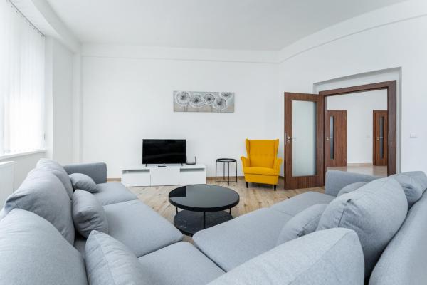 写真にはポジェブラディ市にあるApartmán Riegrovo náměstíが写っています。