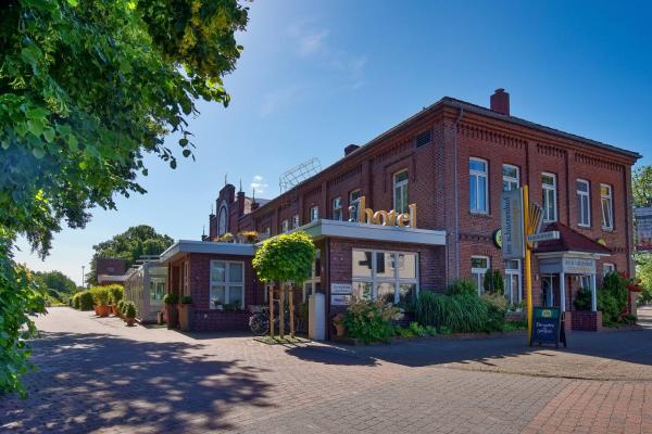 Na zdjęciu widoczny jest obiekt Hotel Im Schützenhof, Jever położony w mieście Jever.
