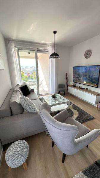 A la foto es mostra l'objecte Apartment River 503 situat a la ciutat de Mostar.
