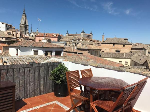 写真にはトレド市にある15th Century Palace with Beautiful Private Terraceが写っています。