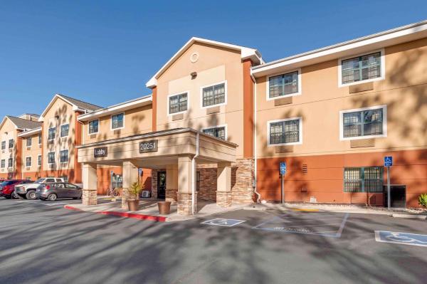 På billedet ses objektet Extended Stay America Suites - Orange County - Lake Forest beliggende i byen Foothill Ranch.
