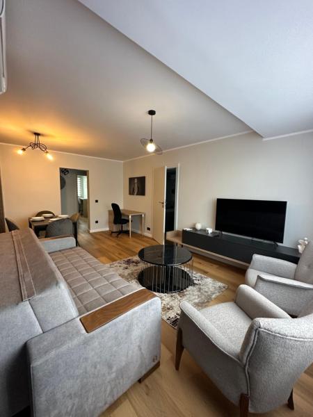 A la foto es mostra l'objecte Panoramic Glamour Apartment situat a la ciutat de Bucarest.