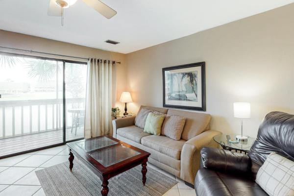 A la foto es mostra l'objecte Seascape Lakefront Villas 228 situat a la ciutat de Destin.