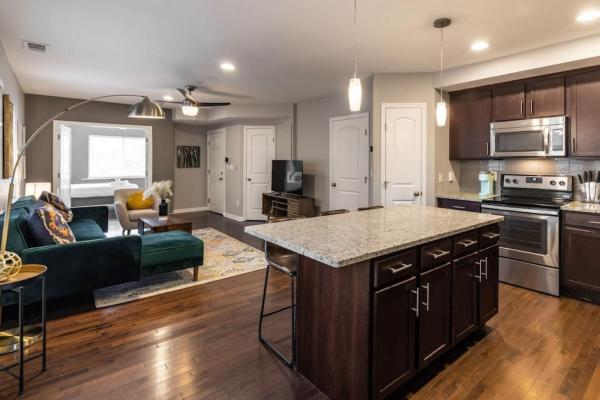 A la foto es mostra l'objecte Stunning 2BR Apartment Near Downtown situat a la ciutat de Cincinnati.