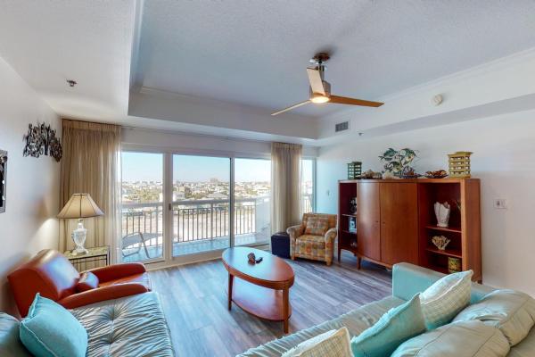 A la foto es mostra l'objecte Harbor Landing B0402 situat a la ciutat de Destin.