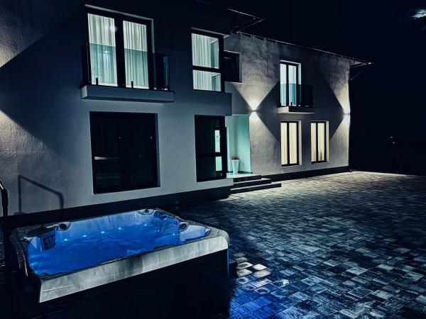 På bildet vises objektet Vila Diamond Lux&Spa som ligger i byen Sovata.