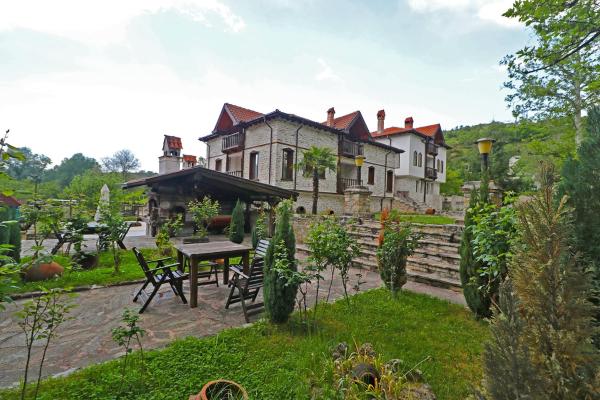 A la foto es mostra l'objecte Парк - Хотел Макензен situat a la ciutat de Spatovo.