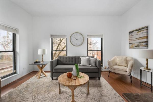 A la foto es mostra l'objecte Charming Mt Adams 1BR in Prime Location situat a la ciutat de Cincinnati.