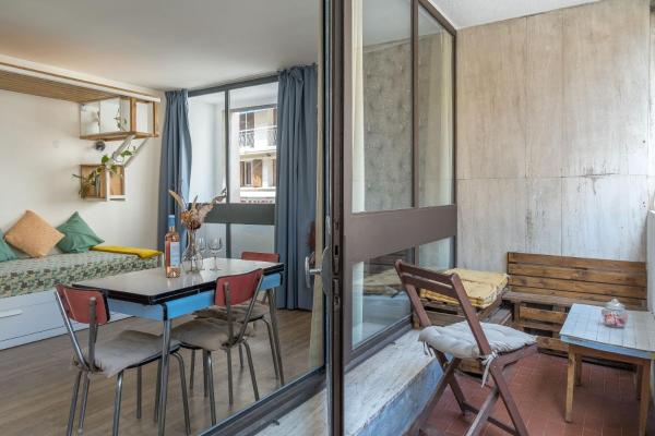 *Las Flores* joli studio avec balcon, Marsiglia