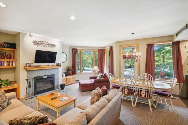 Flawless Two Bedroom Two Bathroom, Sleeps 6 Highridge D14 - Vermont