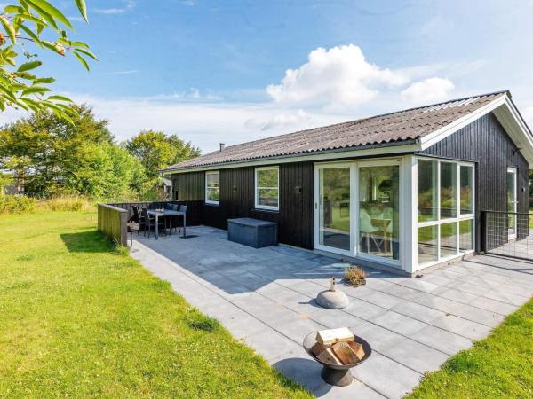 Op de foto is het object 6 person holiday home in Hjørring-By Traum te zien, gelegen in de stad Hjørring.