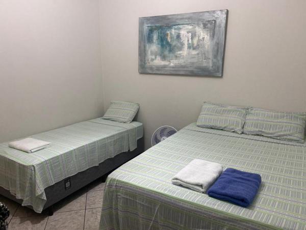Na fotografii je vidět objekt Apartamento para 8 pessoas próximo a Basílica nacházející se ve městě Aparecida.