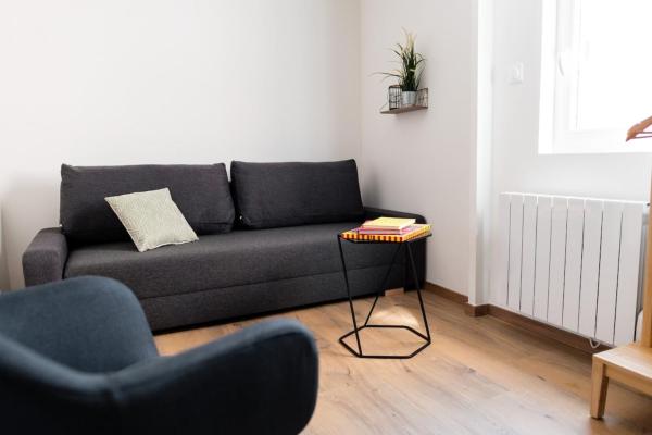 På billedet ses objektet Cozy and Elegant Studio Bellecombe District Lyon 6th beliggende i byen Lyon.