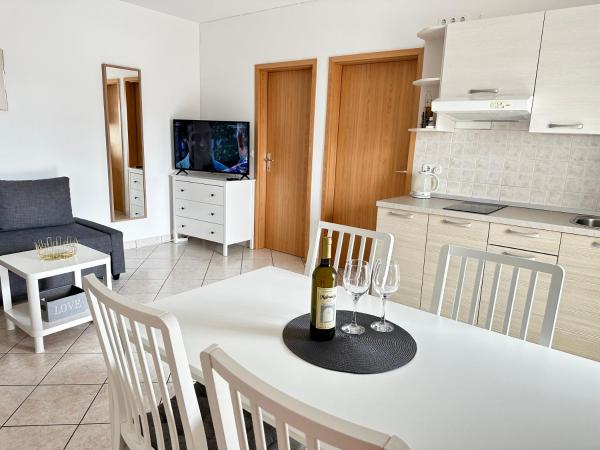 A la foto es mostra l'objecte Apartments Vojvoda situat a la ciutat de Poreč.