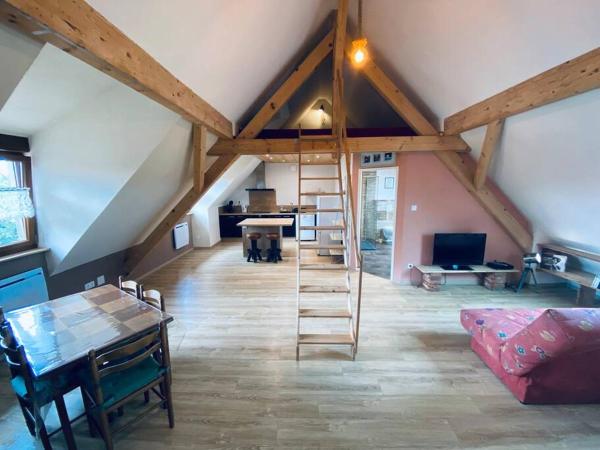 På billedet ses objektet Studio à la ferme beliggende i byen Lupstein.