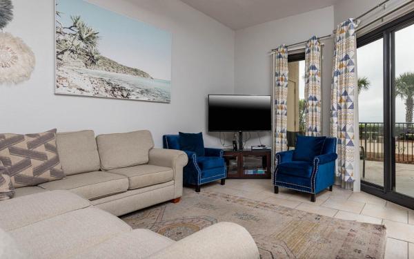 På billedet ses objektet Phoenix East 001 condo beliggende i byen Orange Beach.