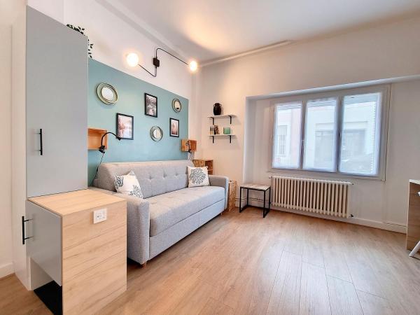 A la foto es mostra l'objecte Le Refuge / pied-à-terre pragmatique situat a la ciutat de Dijon.