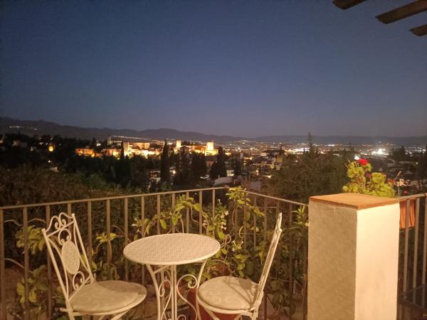 Nasrid Sky - Apartamentos con terraza y vistas a la Alhambra - Albaicín, Гранада