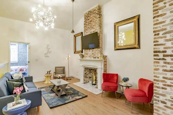 A la foto es mostra l'objecte Historic District Apartment Quiet Street Central Location! situat a la ciutat de Mobile.