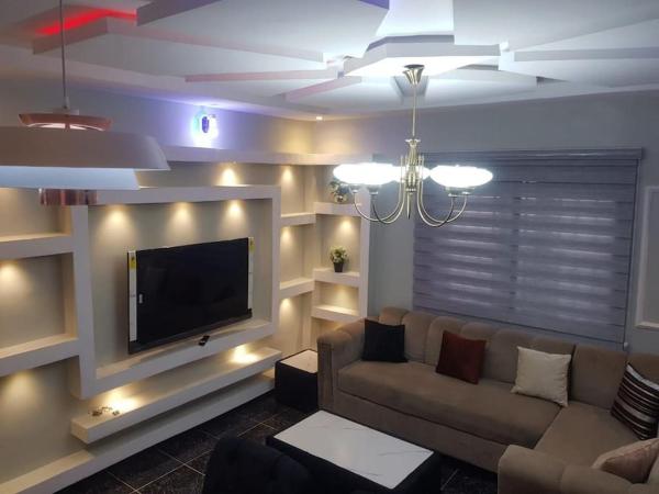 A la foto es mostra l'objecte 3JD Lavishly Furnished 1-Bed Apt situat a la ciutat de Lagos.