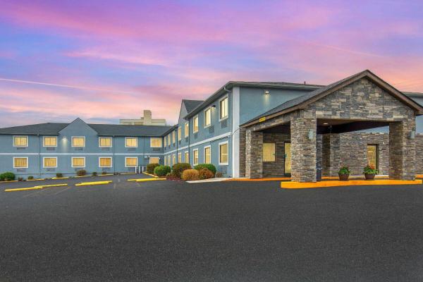 Foto 3: Super 8 by Wyndham Somerset