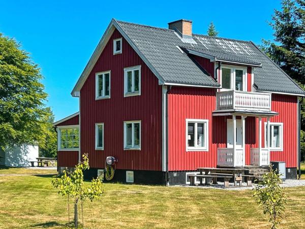 Auf dem Foto ist das Objekt 7 person holiday home in LJUNG in der Stadt Älmestad zu sehen.
