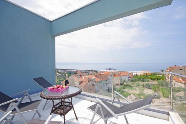 Tatiana Penthouse - Podstrana
