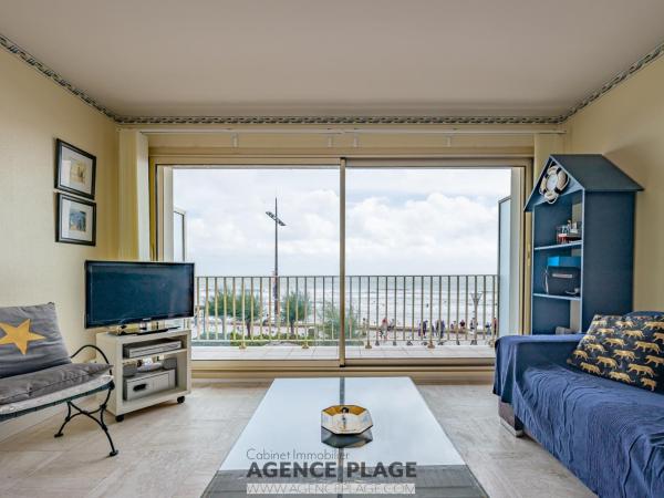 Auf dem Foto ist das Objekt ***Studio avec Balcon Face à la Mer, Centre Plage des Sables-d'Olonne, Équipé et Confortable*** - FR-1-197-581 in der Stadt Les Sables-dʼOlonne zu sehen.