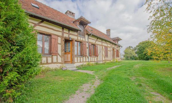 Nella foto è visibile l'oggetto Le petit logis du charron situato nella città di Géraudot.