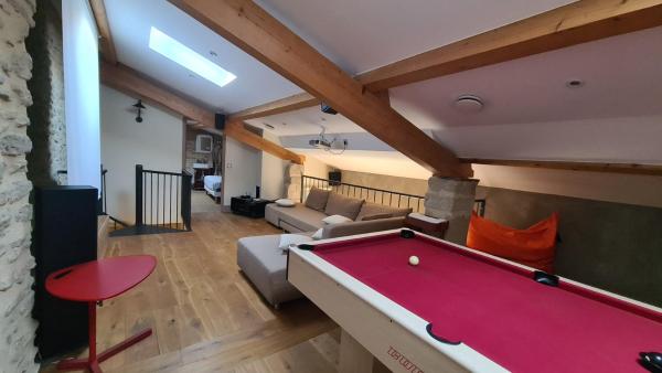 På billedet ses objektet Gîte Le Caprice SPA & Sauna beliggende i byen Peyrins.