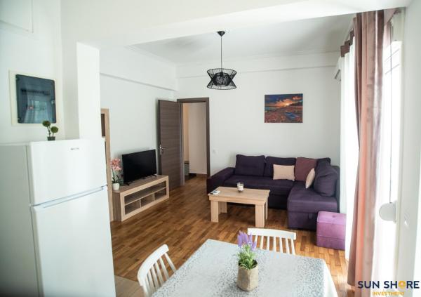 The photo shows the Explore Greece from Comfortable City Centre Apartment located in the city of Chalkida.