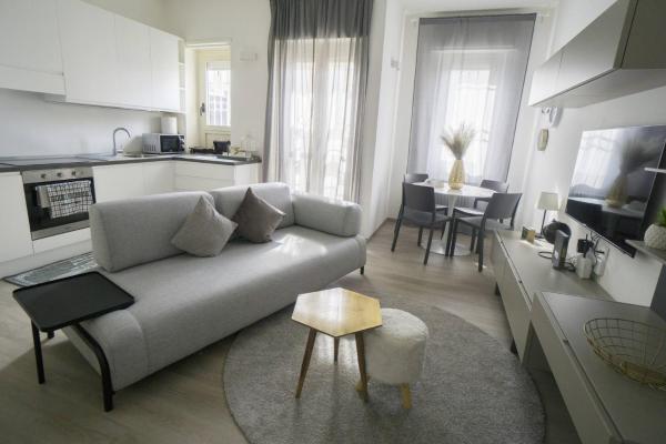 På billedet ses objektet Charming modern 3br apt in the heart of Asti beliggende i byen Asti.