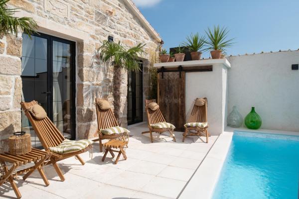 Blacksmith's House - Secluded Heated Pool Oasis Near Zadar - Croatia