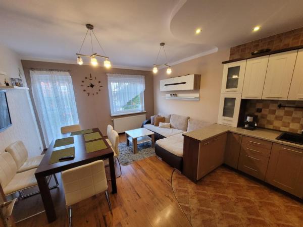 Na zdjęciu widoczny jest obiekt Apartament w centrum Kętrzyn Mazury położony w mieście Muławki.