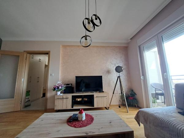 På billedet ses objektet VUCETIC Apartment- Podgorica beliggende i byen Podgorica.
