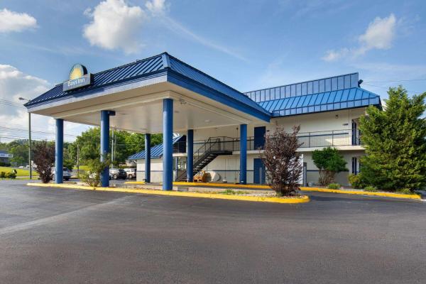 Auf dem Foto ist das Objekt Days Inn by Wyndham Knoxville North in der Stadt Heiskell zu sehen.