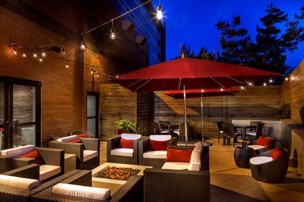 Foto 2: DoubleTree by Hilton Hotel Largo Washington DC
