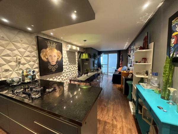 På billedet ses objektet Apartamento no Estreito beliggende i byen Florianópolis.