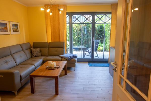 Nella foto è visibile l'oggetto Ferienwohnung Meeresrauschen situato nella città di Zingst.