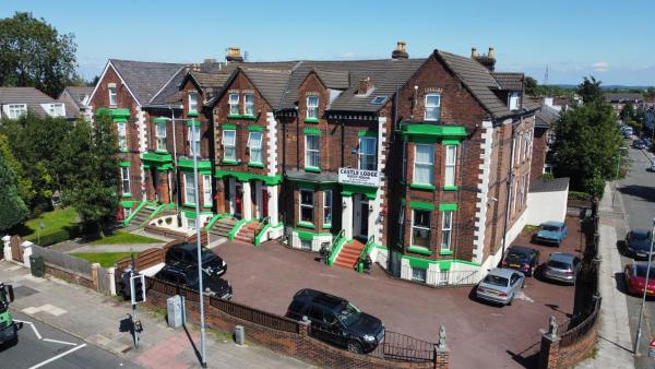 Castle Lodge Guest House 86-88 Sheil Rd L6 3AF, Liverpool