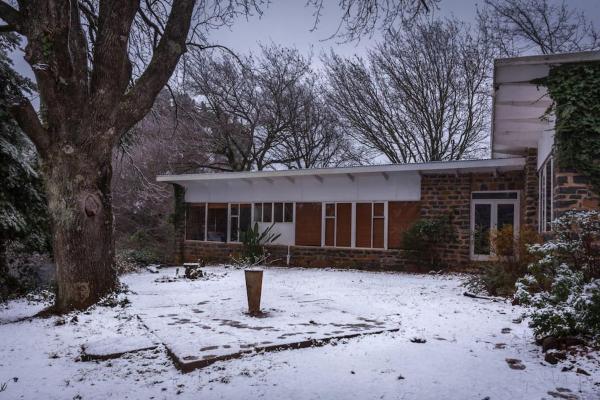 Na foto é possível ver o objeto Grace Cottage, Hogsback localizado na cidade de Hogsback.