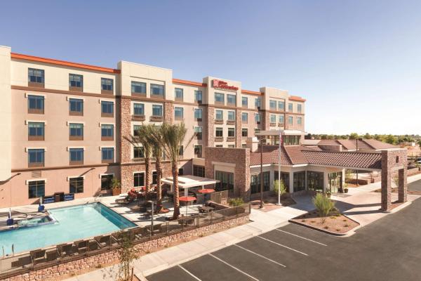 På billedet ses objektet Hilton Garden Inn Phoenix-Tempe University Research Park, Az beliggende i byen Tempe.