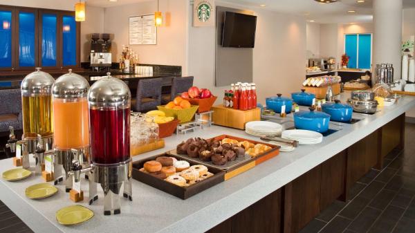 Foto 8: DoubleTree by Hilton Chicago Schaumburg