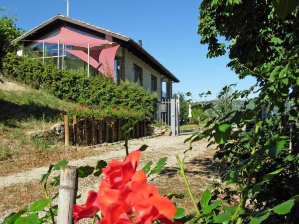 På billedet ses objektet Cà Mia - Casa vacanze nelle vigne del Barolo beliggende i byen Serralunga d'Alba.