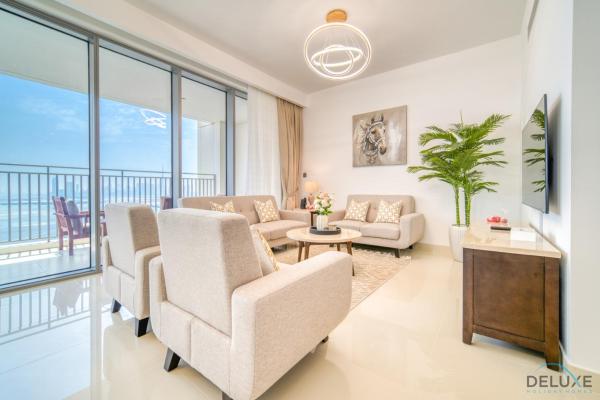 Na fotografii je vidět objekt Exclusive Offer Best Price for Stunning 3BR Stay by Deluxe Holiday Homes nacházející se ve městě Dubaj.