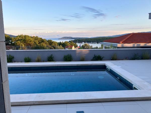 På billedet ses objektet Villa Bay View beliggende i byen Stari Grad.