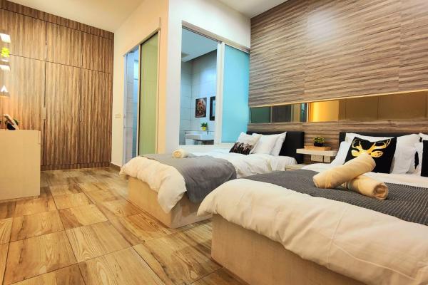 Ipoh City Modern Homestay Octagon 5-6 pax Apartment Suite Free Parking by City Home Empire, Ipoh