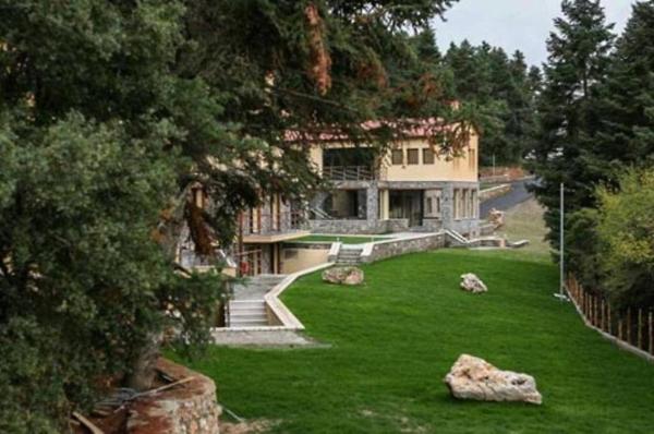Nella foto è visibile l'oggetto Natura Hotel Vytina situato nella città di Vytina.