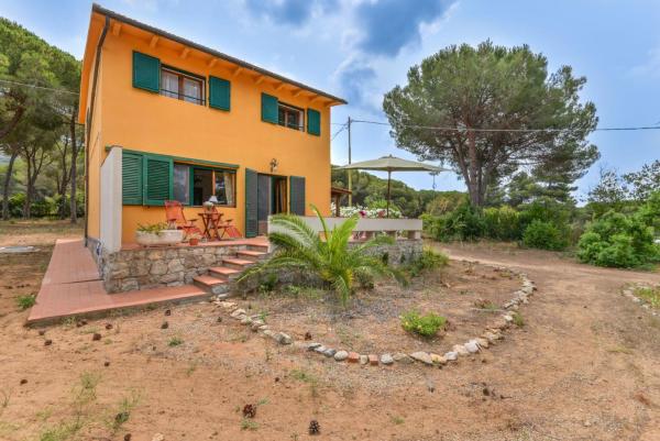 A la foto es mostra l'objecte Villa Madonna Delle Grazie situat a la ciutat de Capoliveri.