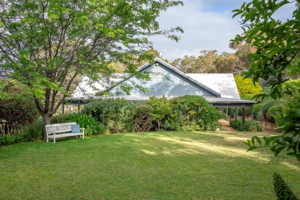 A la foto es mostra l'objecte Killara I Private Properties situat a la ciutat de Yallingup Siding.